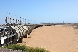 Проектирование и строительство автодорожных мостов (эстакад) протяженностью 400 и 1300 м на а/м аэропорт г.Туркменбаши-Национальная туристическая зона 